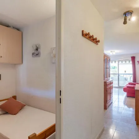 Les Jardins D'ys-8 By Interhome Daire Les Issambres